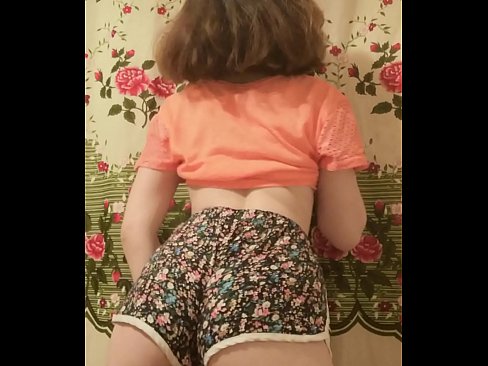 ❤️ Кӯдаки ҷавони Санобар рахи кӯтоҳи худро дар камера ☑ Видео мақъад дар мо ❤